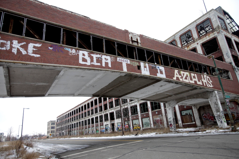 Illustration for article titled The Ten Most Unbelievable Abandoned Car Factories